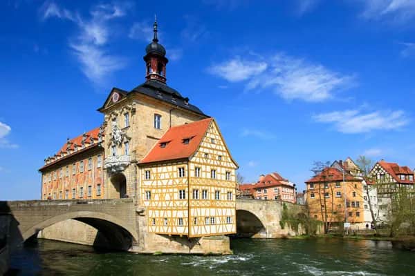 Deutsches Fachwerk und prächtige Dome - Von Frankfurt bis Wien 2023