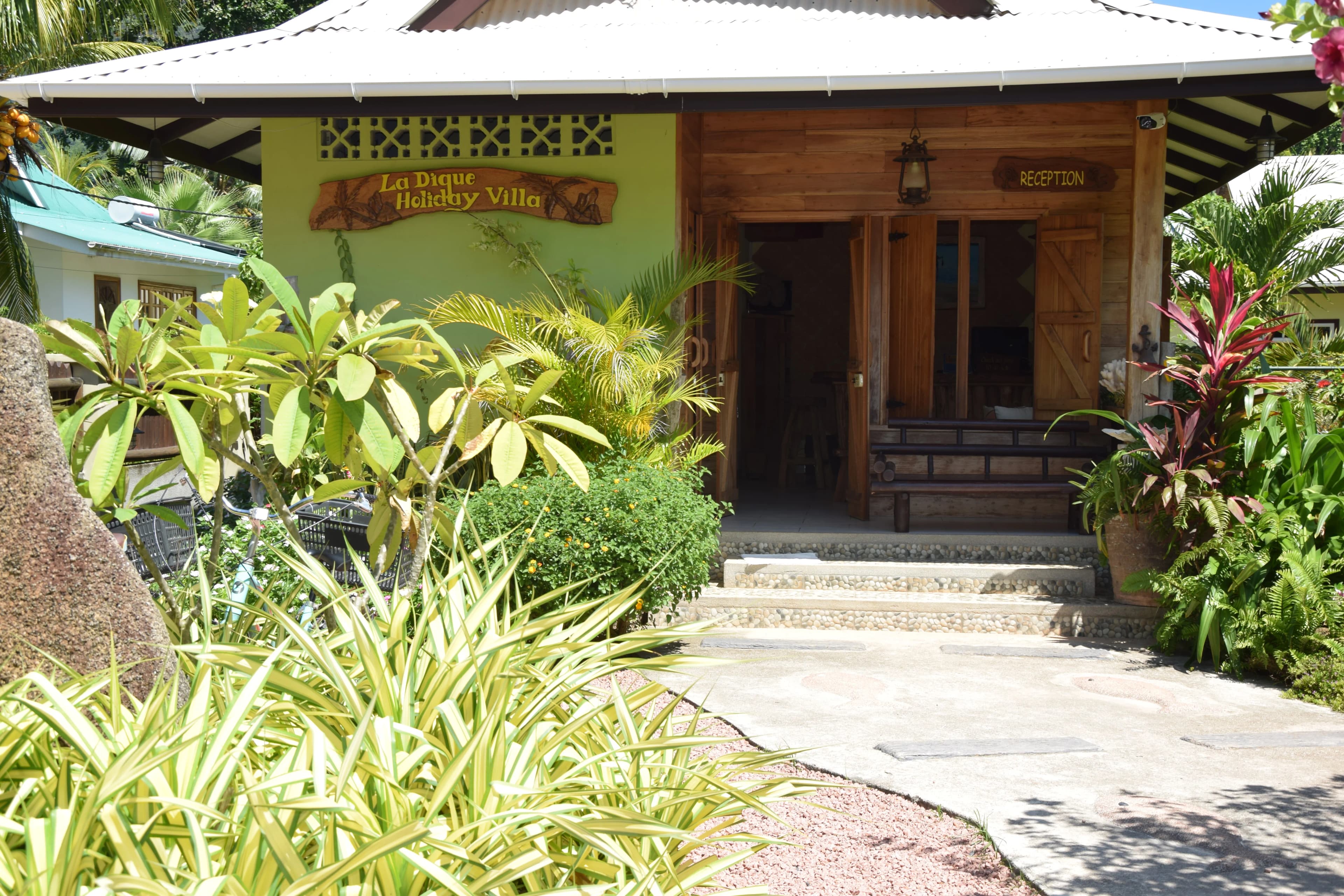LA DIGUE HOLIDAY VILLAS 5