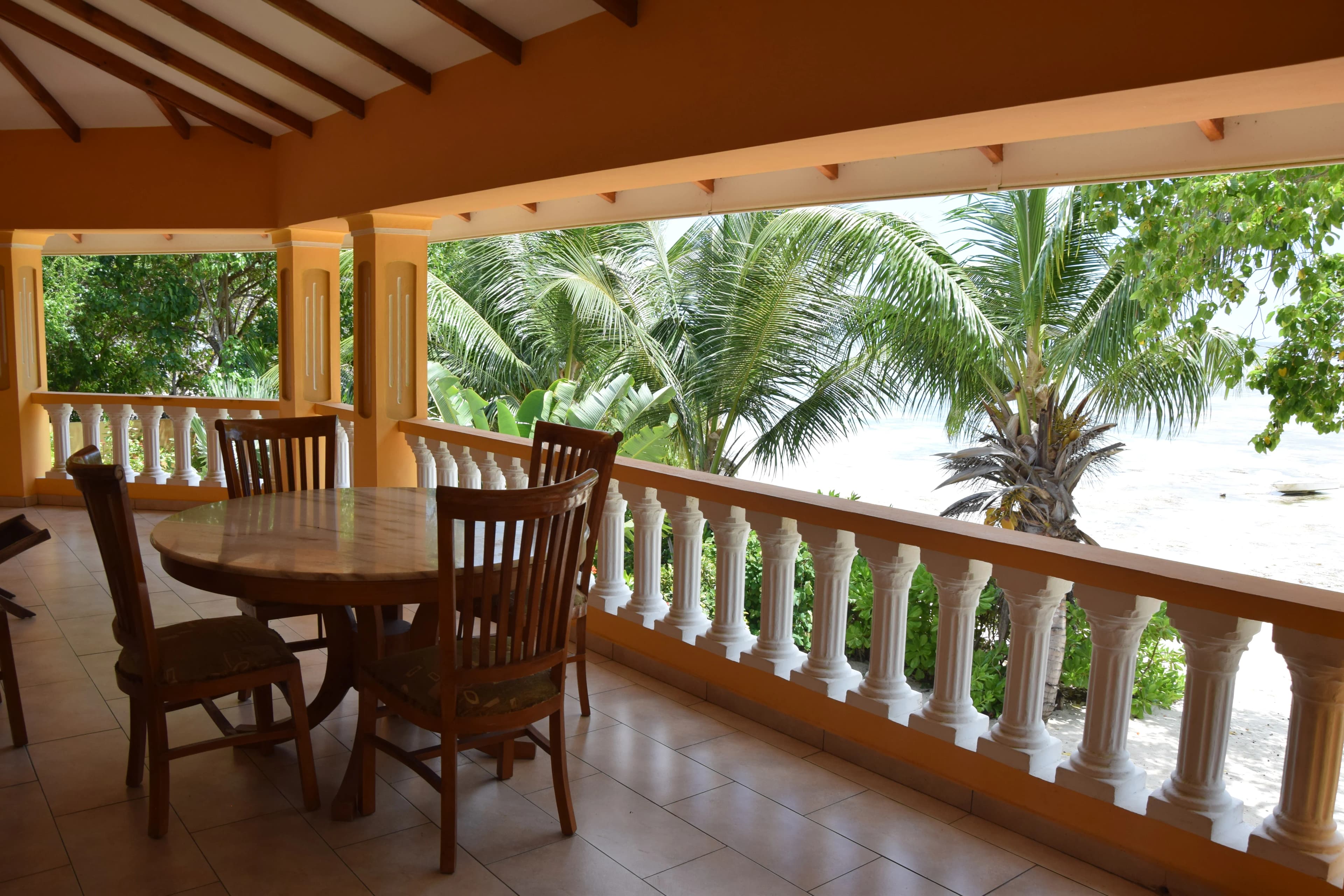 VILLA DORADO 5