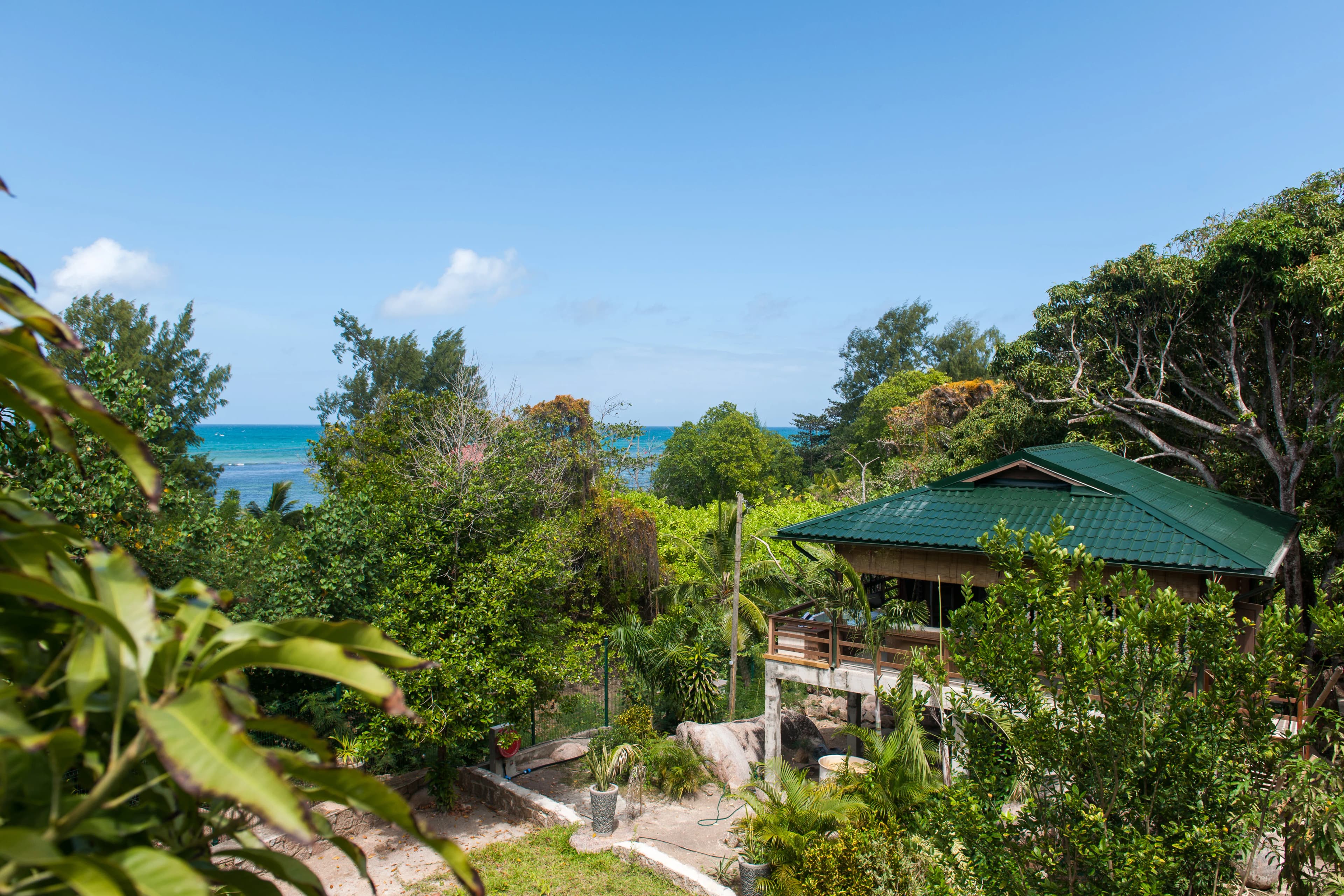 LA POINTE BEACH HUTS 2