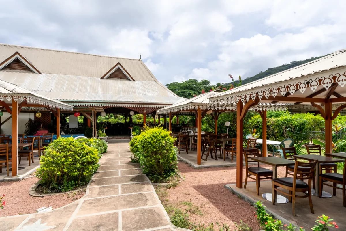 ZEROF GUESTHOUSE 4