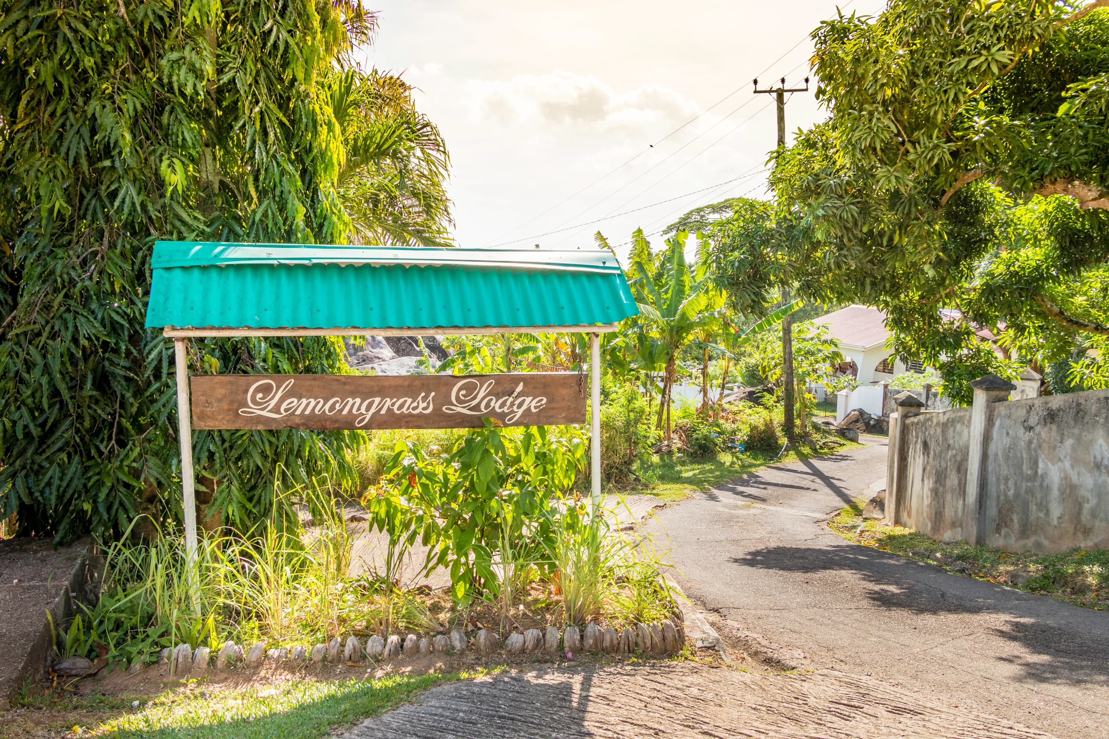 LEMONGRASS LODGE 5