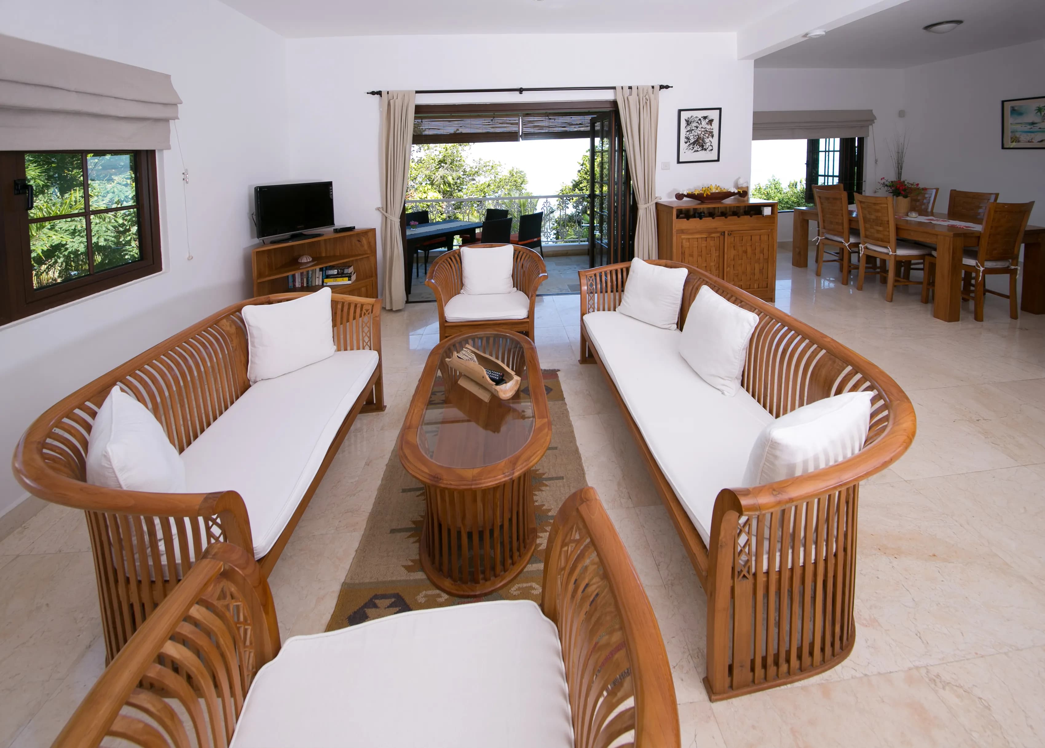 BEL HORIZON SELF CATERING 2