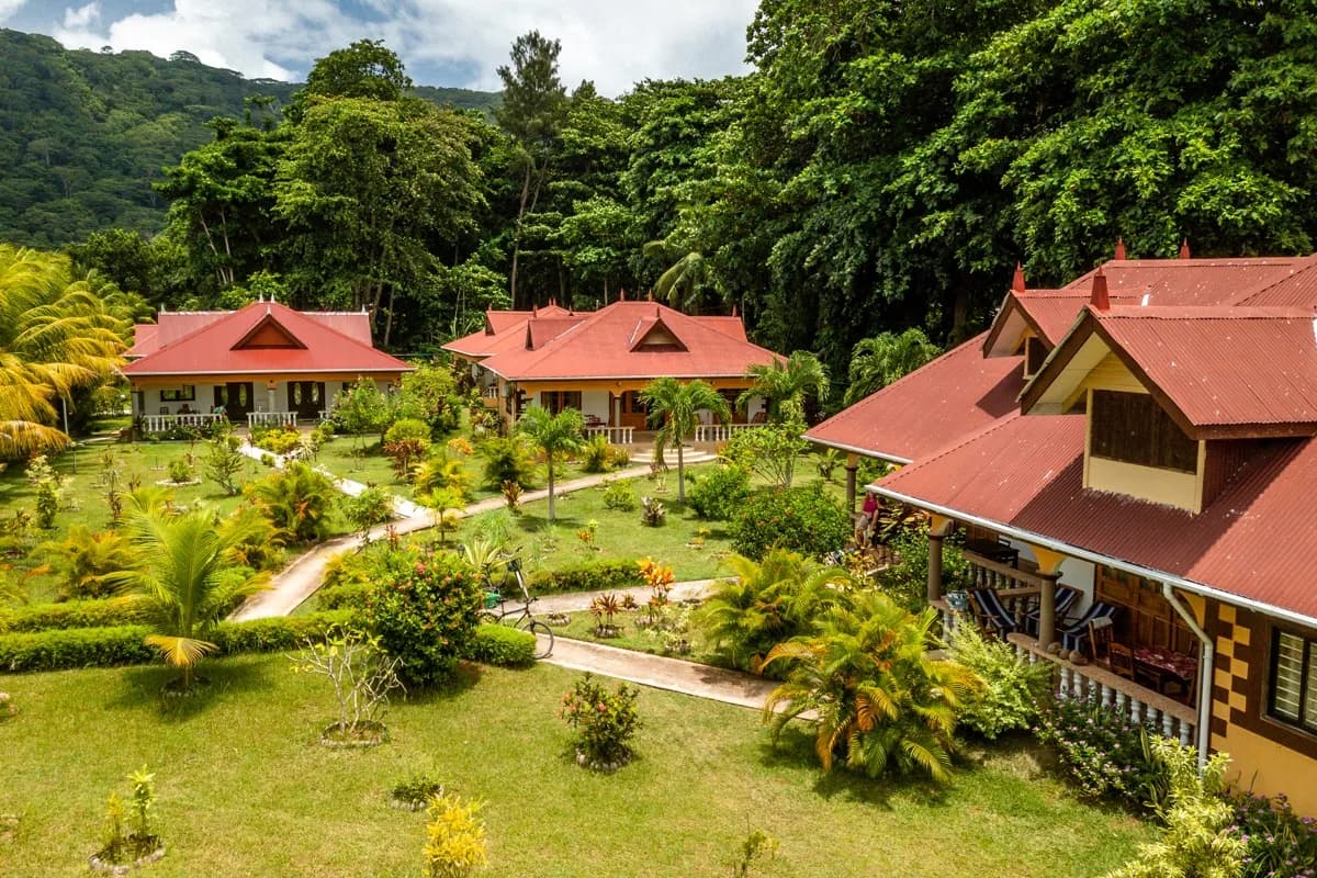 ZEROF SELF CATERING APARTMENTS 3