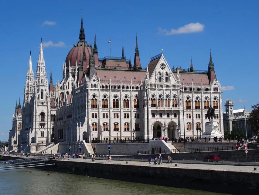 Donau-Flusskreuzfahrt mit der MS Nestroy bis Wien 2