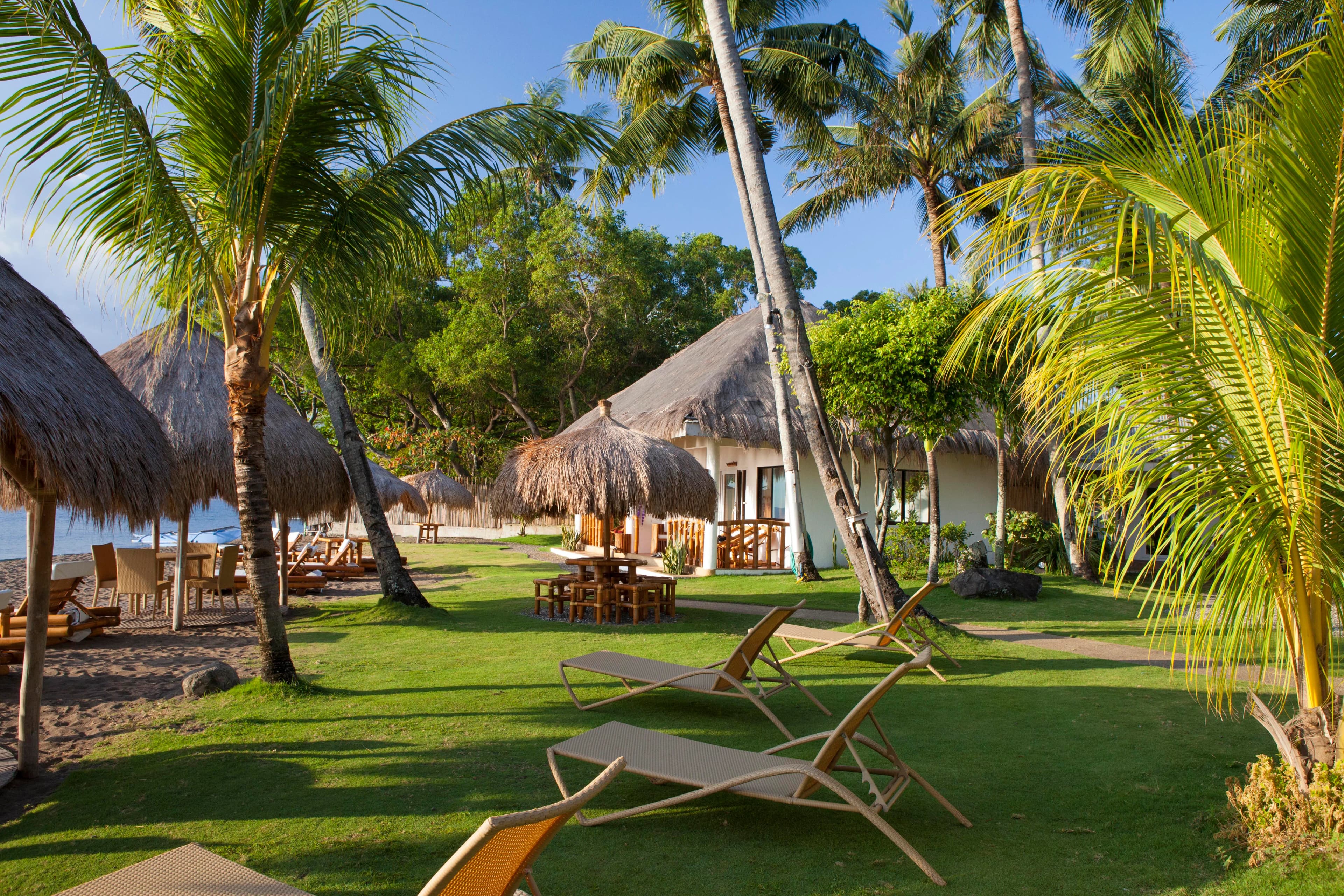 Pura Vida Beach  und  Dive Resort 5