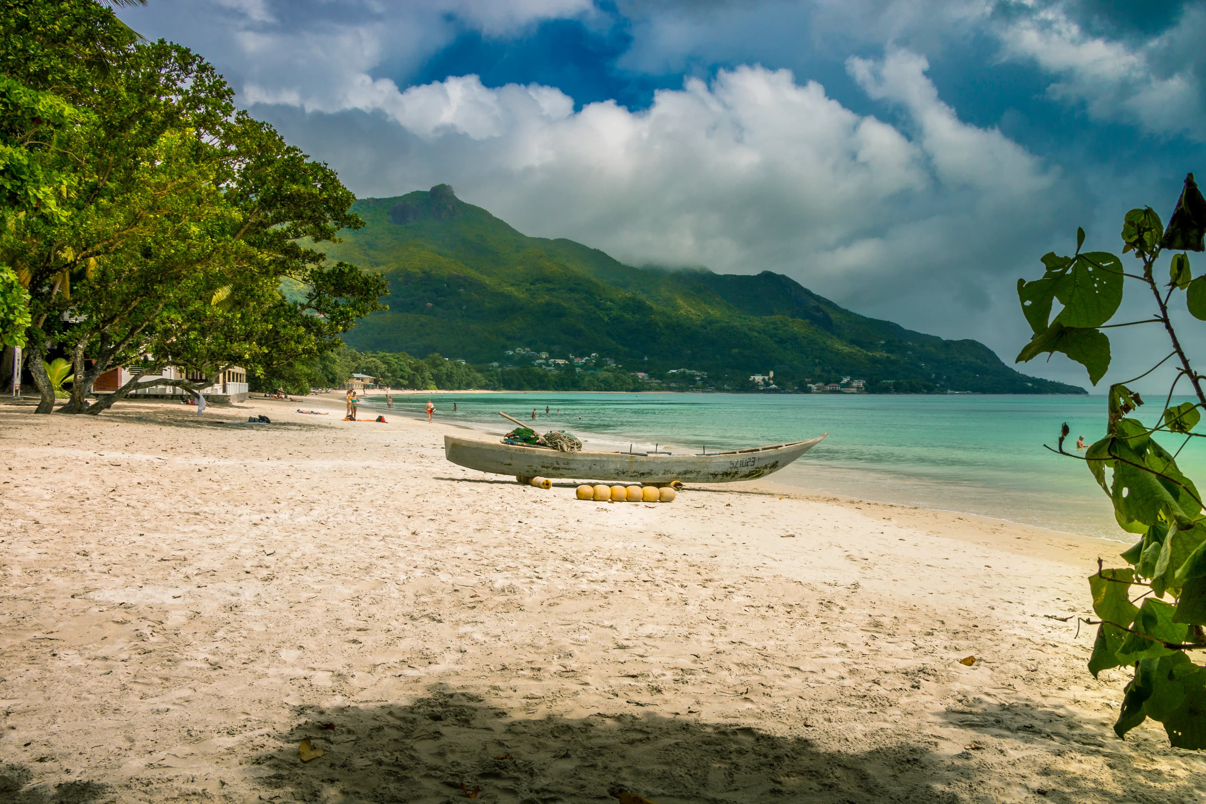 TROPICAL HIDEAWAY 5