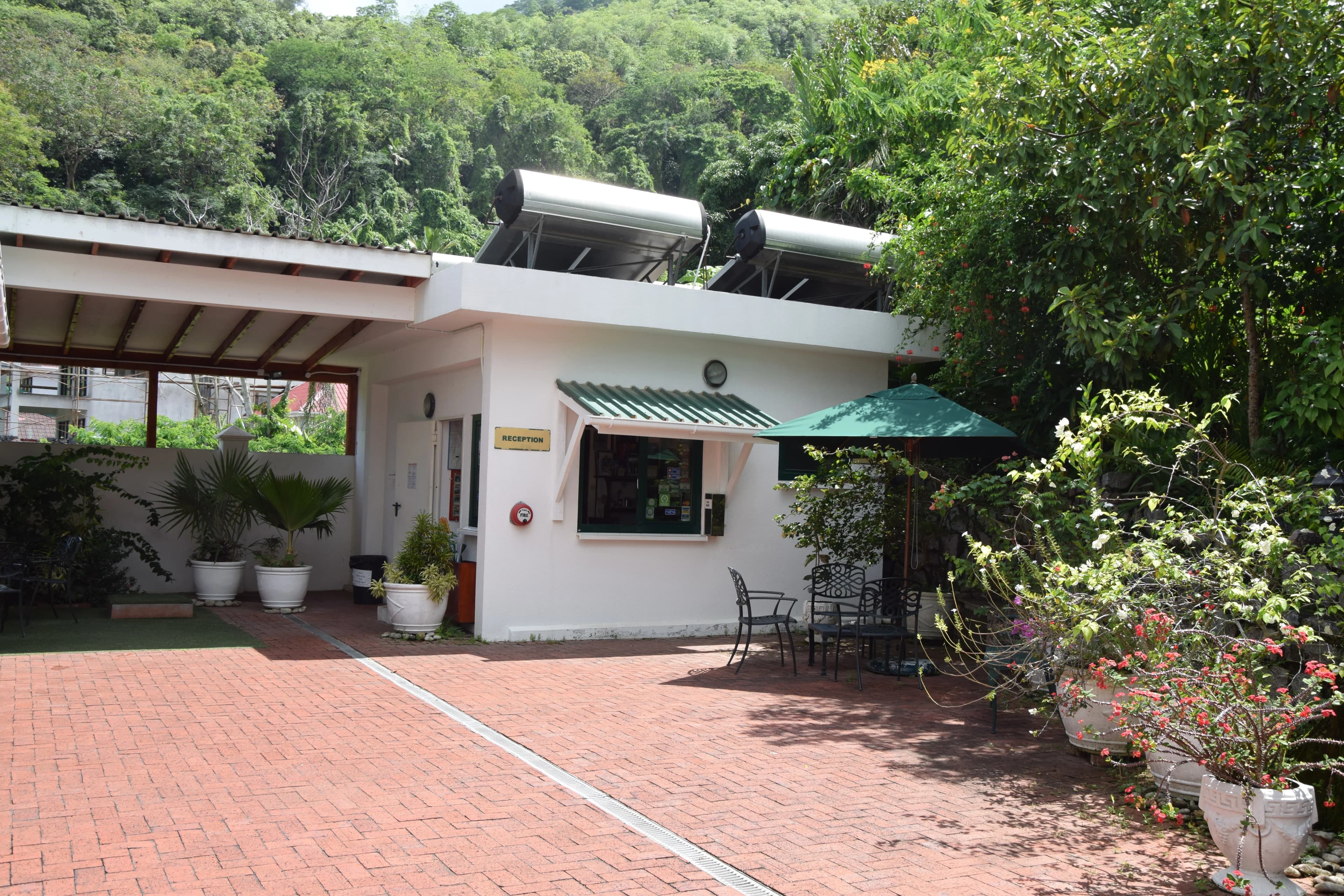 HANNEMAN HOLIDAY RESIDENCE 2