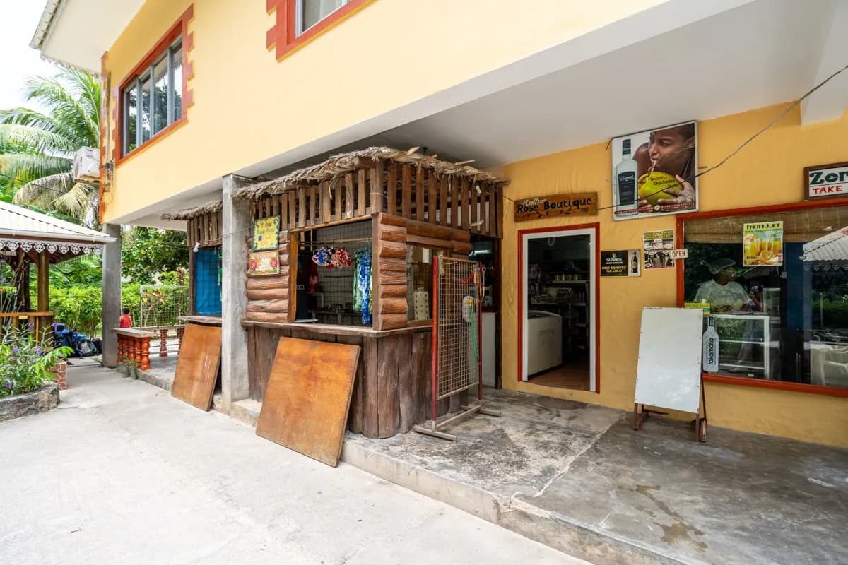 ZEROF GUESTHOUSE 3