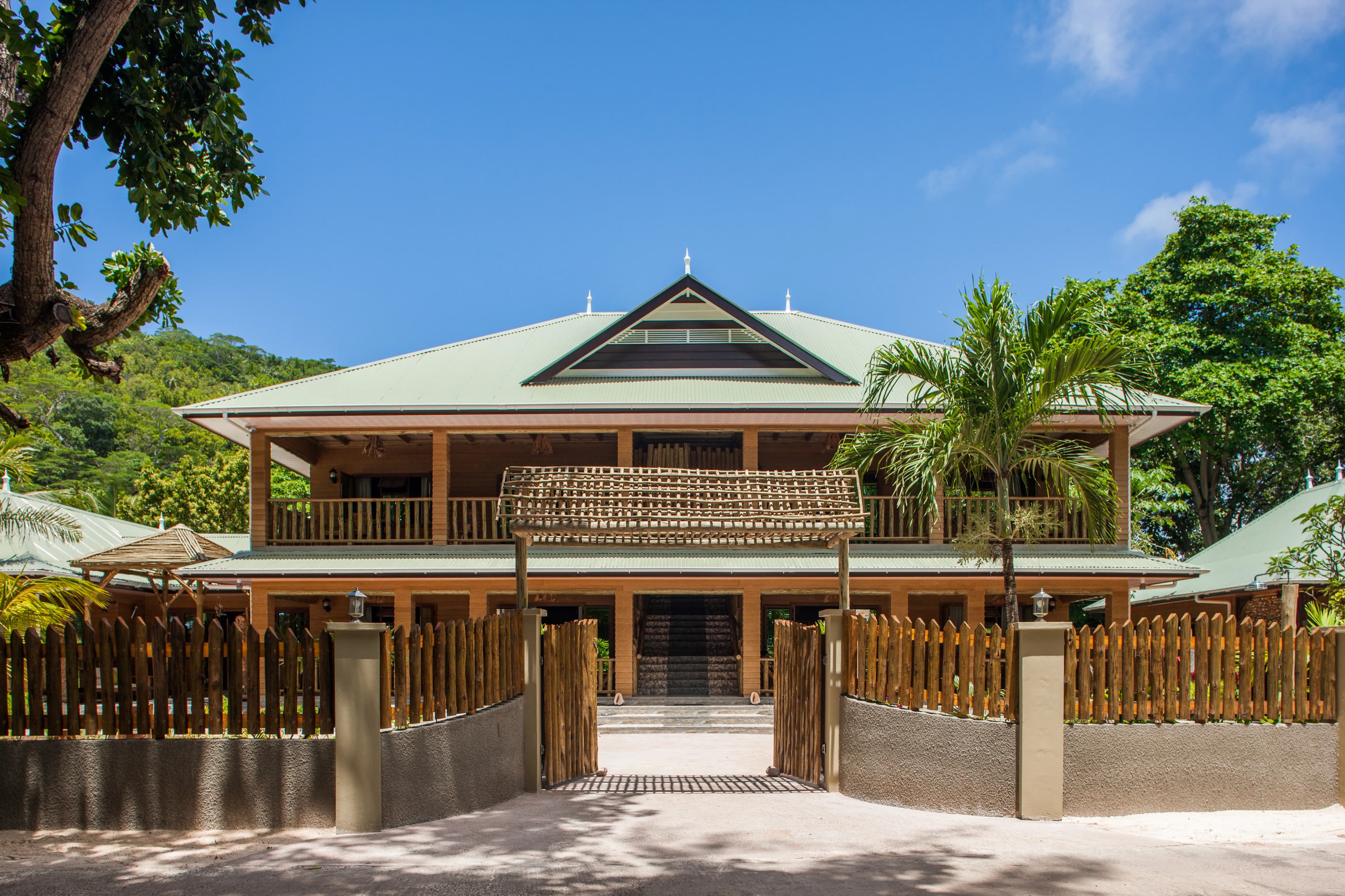 ANSE SEVERE BEACH VILLA 2
