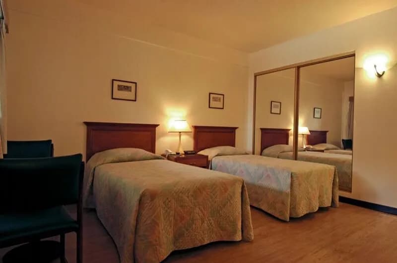 West Plaza Hotels Palau 2