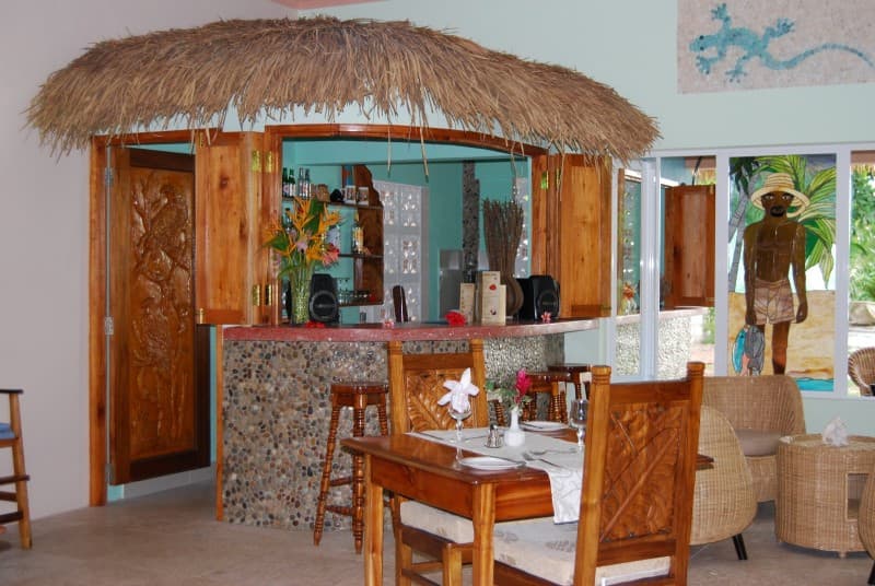 ISLANDER HOTEL