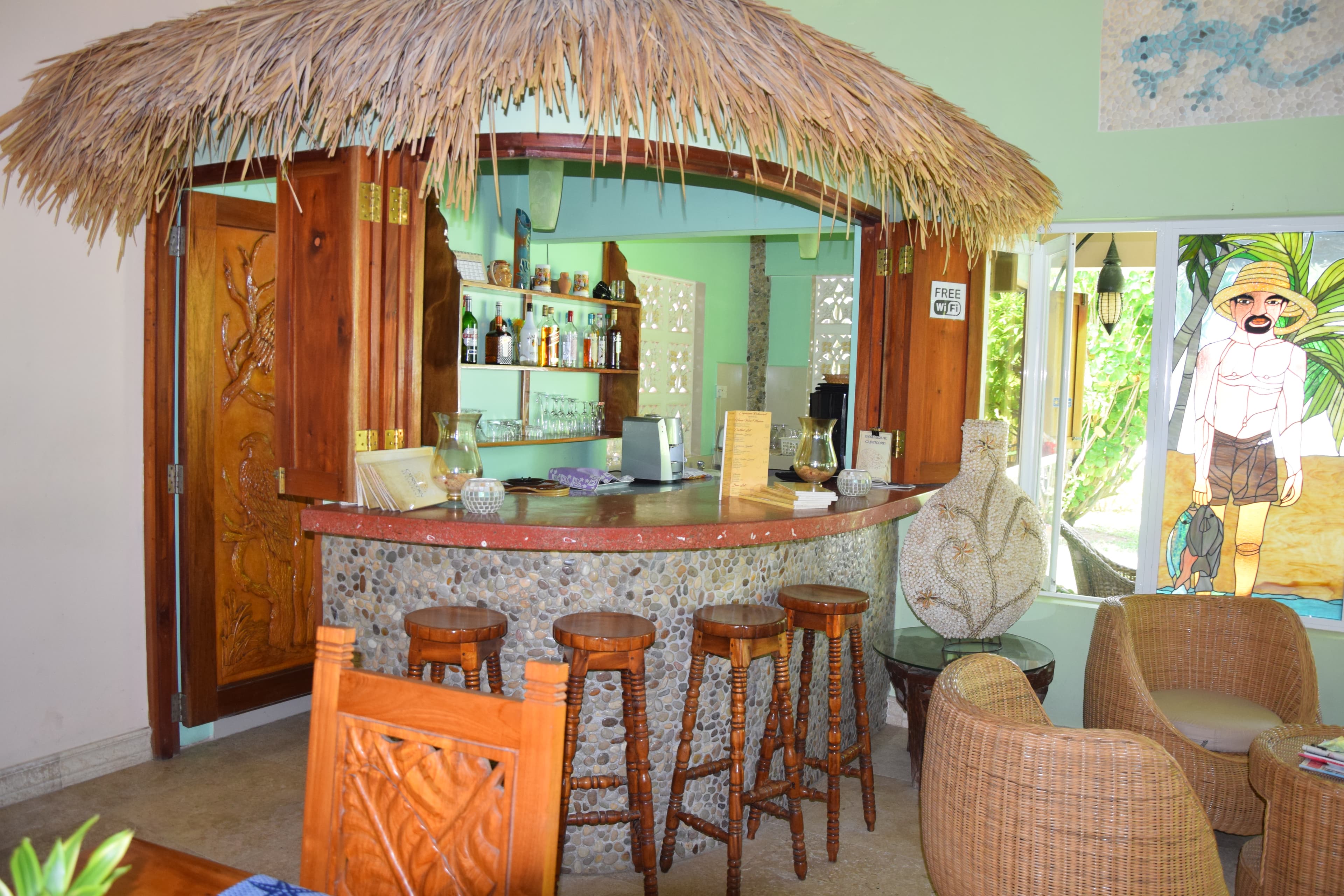 ISLANDER HOTEL