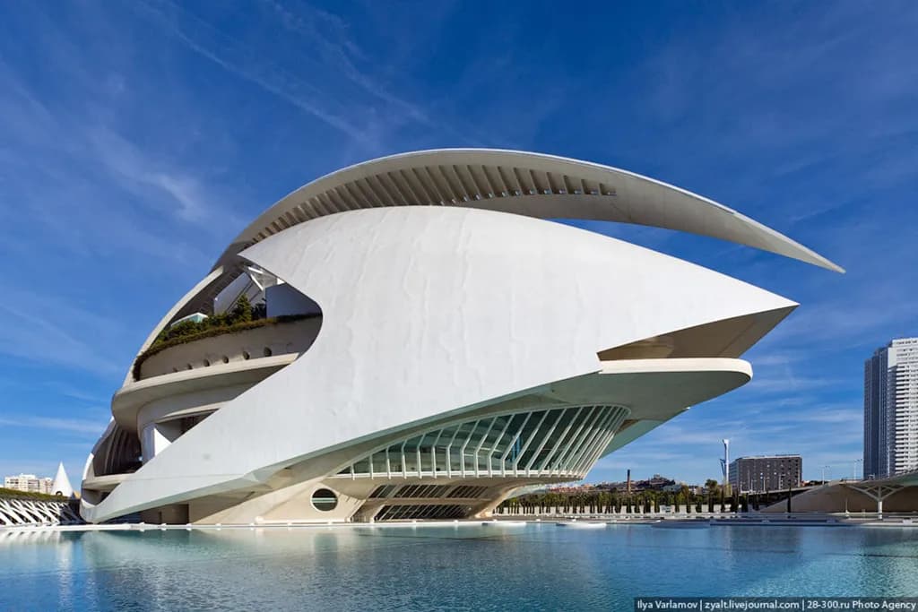 Valencia ab/bis Linz